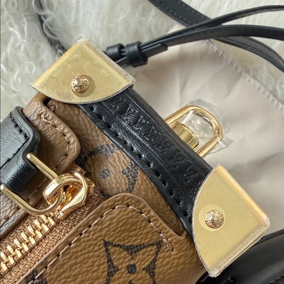 Luxury Designer Brown and Black Women's Bag - Picture 5 of 13